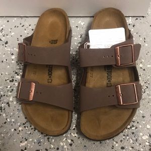 BRAND NEW BIRKENSTOCK SANDALS